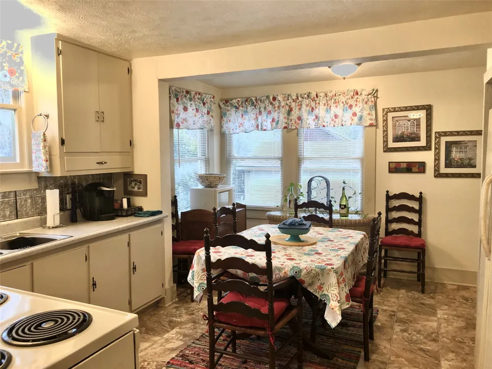 401 Sam Rayburn Drive #1 Bonham, TX 75418