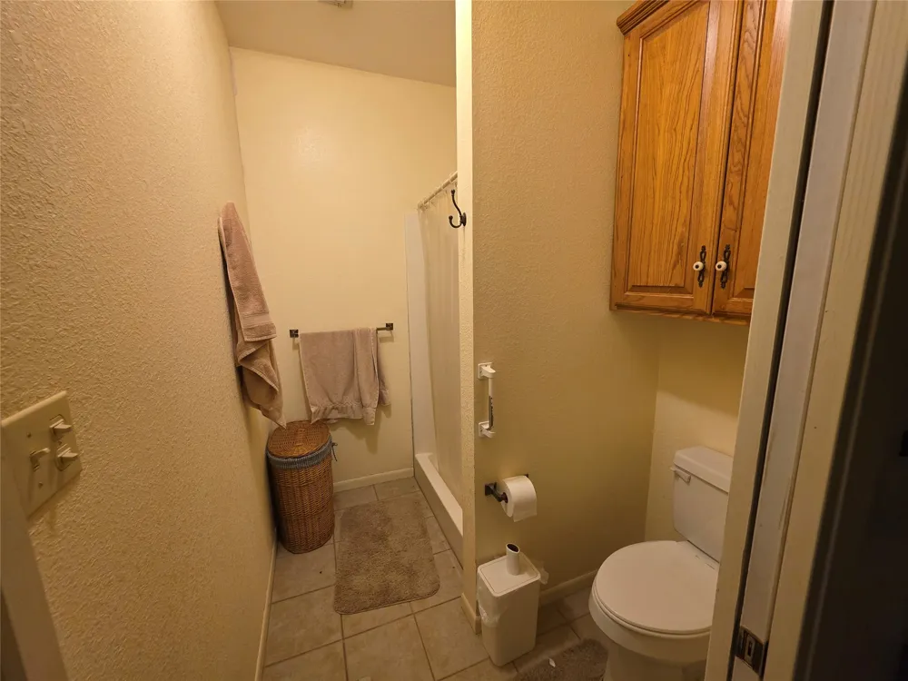 1709 County Road 330 Voss, TX 76888