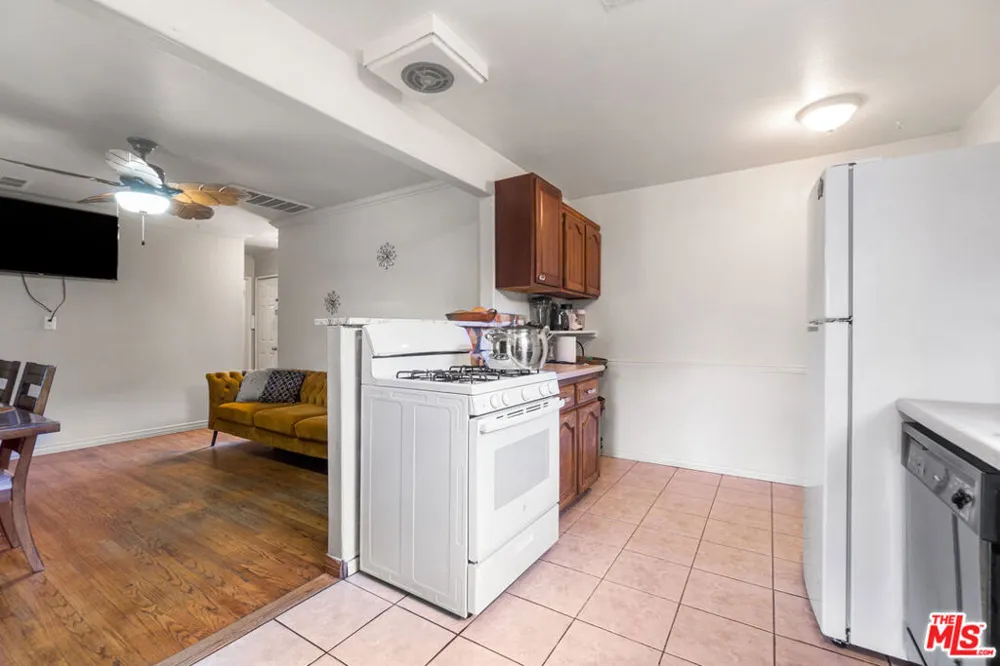 13748 Sunburst Street Arleta, CA 91331
