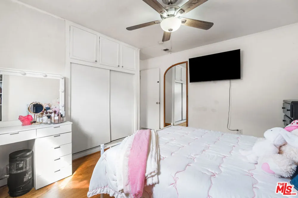 13748 Sunburst Street Arleta, CA 91331