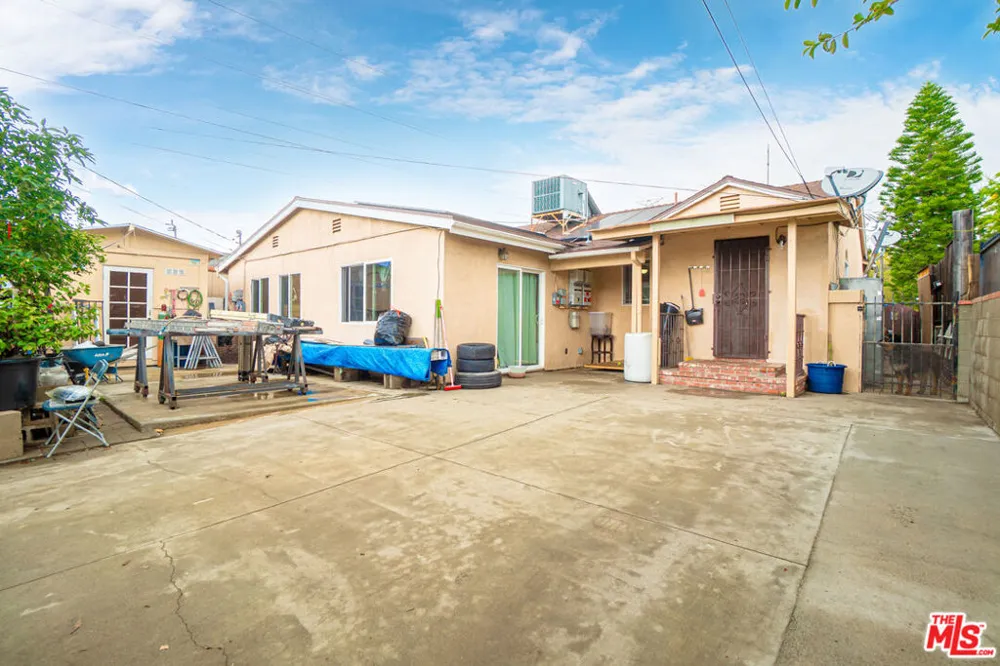 13748 Sunburst Street Arleta, CA 91331