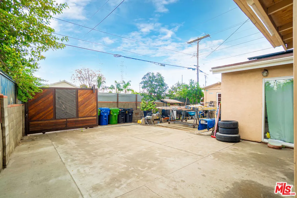 13748 Sunburst Street Arleta, CA 91331