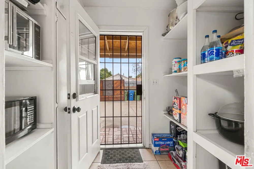 13748 Sunburst Street Arleta, CA 91331
