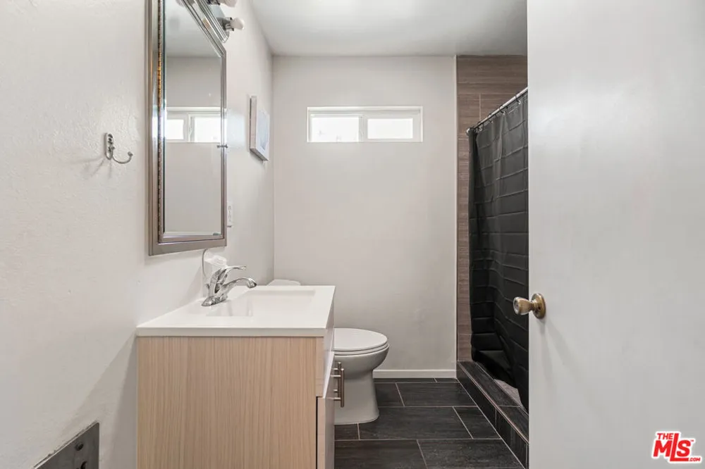 13748 Sunburst Street Arleta, CA 91331