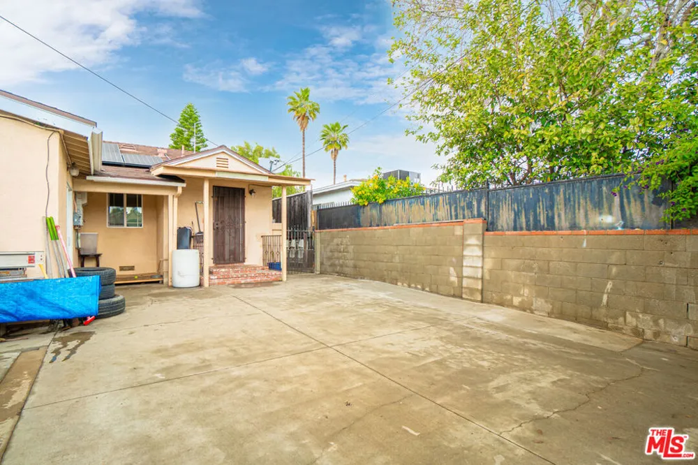 13748 Sunburst Street Arleta, CA 91331