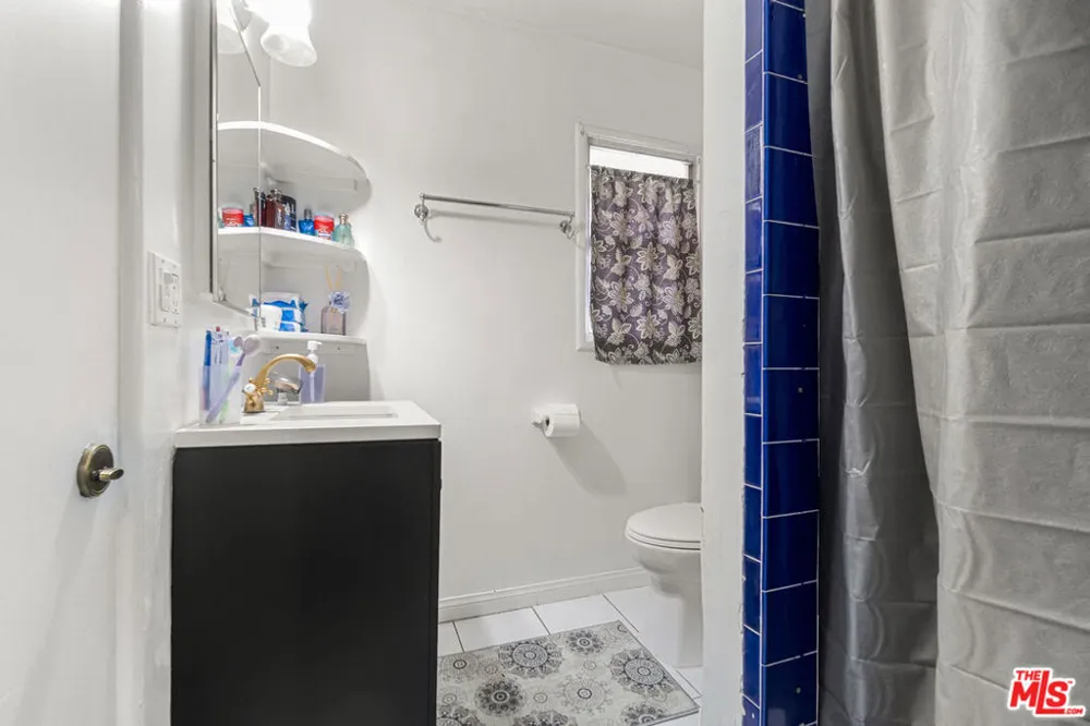 13748 Sunburst Street Arleta, CA 91331