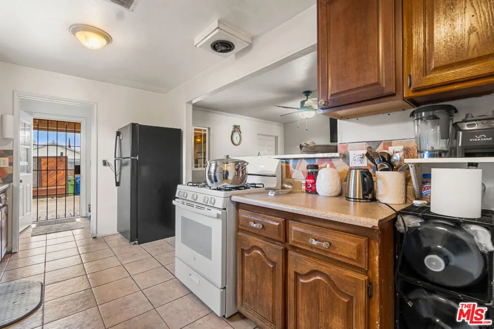 13748 Sunburst Street Arleta, CA 91331