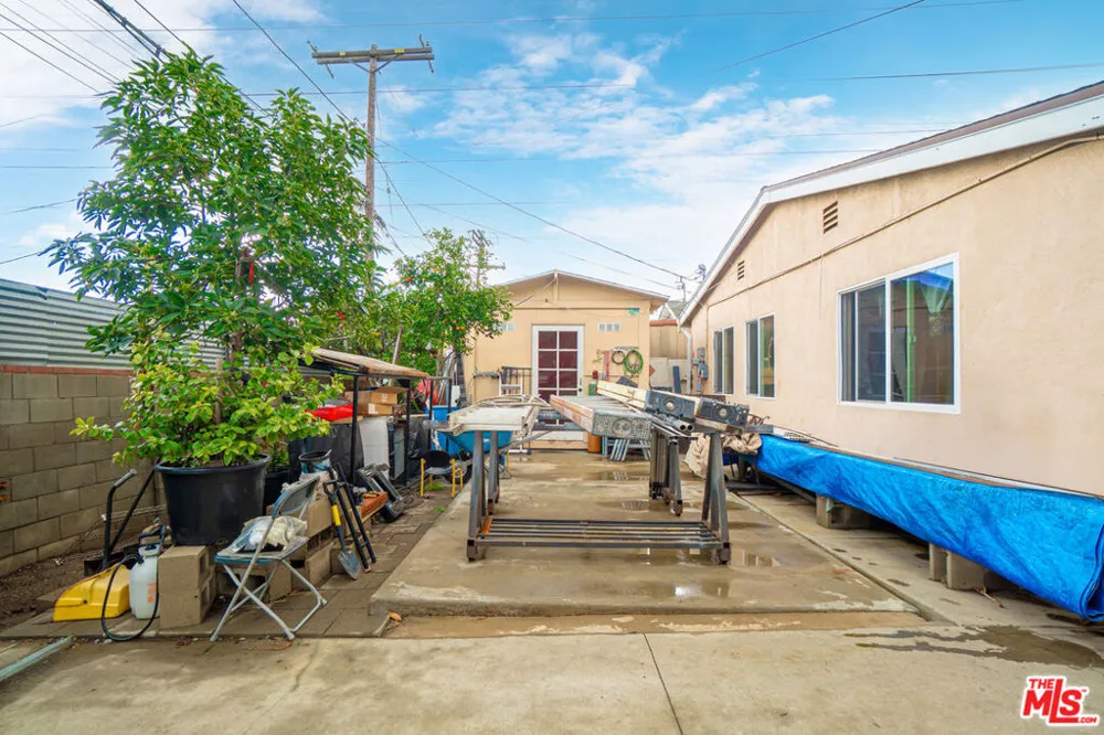 13748 Sunburst Street Arleta, CA 91331