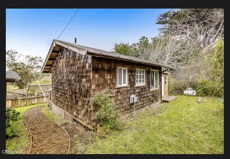 15301 Caspar Road Caspar, CA 95420