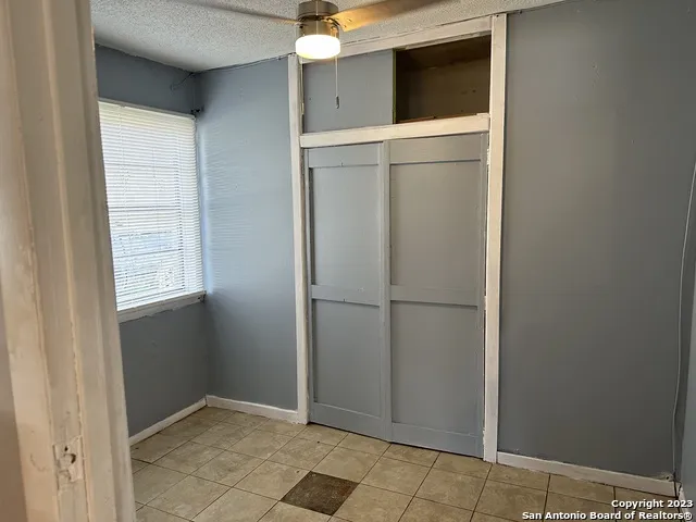 403.5 RETTA ST Carrizo Springs, TX 78834