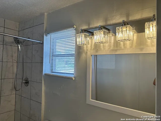 403.5 RETTA ST Carrizo Springs, TX 78834