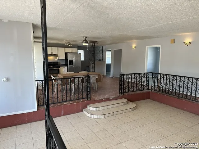 403.5 RETTA ST Carrizo Springs, TX 78834
