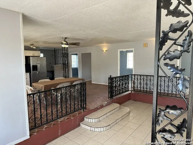 403.5 RETTA ST Carrizo Springs, TX 78834
