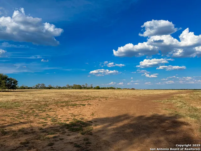 000 Von Ormy Rd Von Ormy, TX 78073