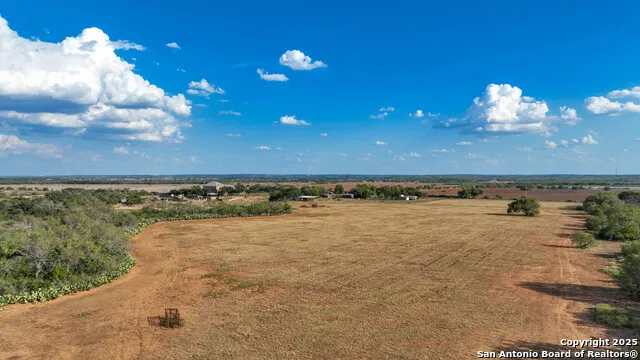000 Von Ormy Rd Von Ormy, TX 78073