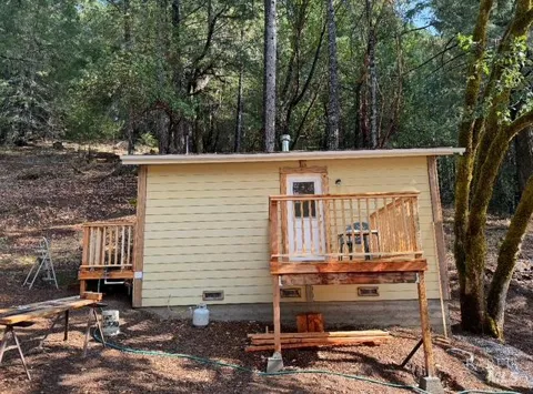 6651 Hearst Willits Road