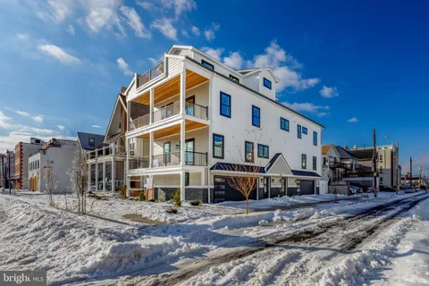 5201 ATLANTIC AVENUE #UNIT B