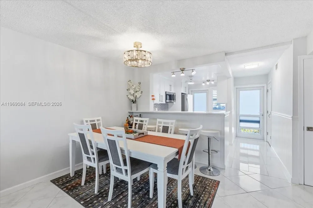 3201 NE 8th St #405 Pompano Beach, FL 33062