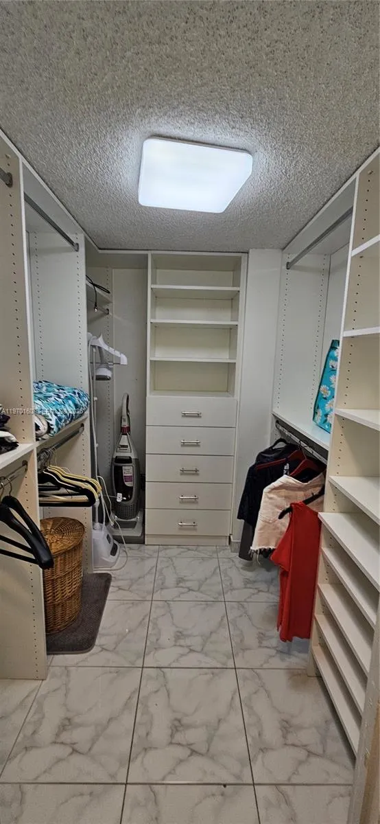 3800 S Ocean Dr #322 Hollywood, FL 33019