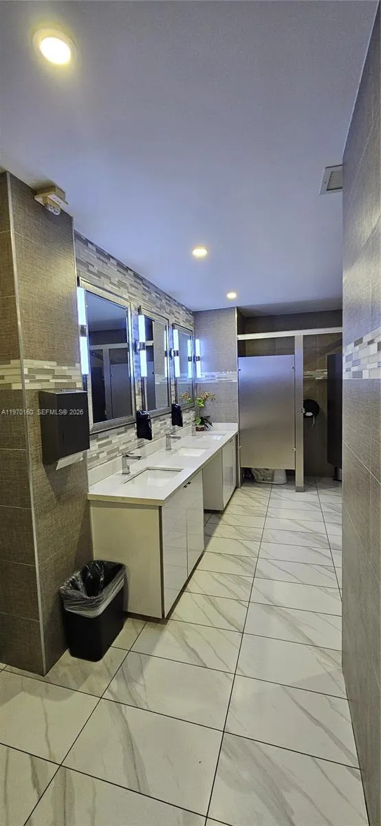 3800 S Ocean Dr #322 Hollywood, FL 33019