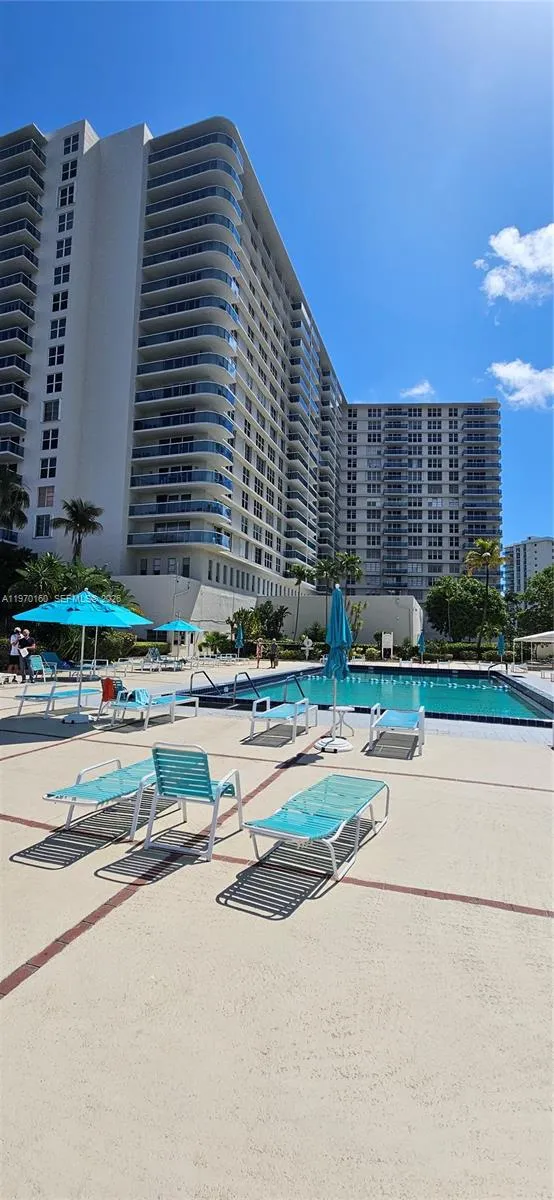 3800 S Ocean Dr #322 Hollywood, FL 33019