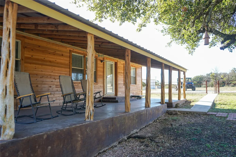 1364 Fm 574 W Mullin, TX 76864