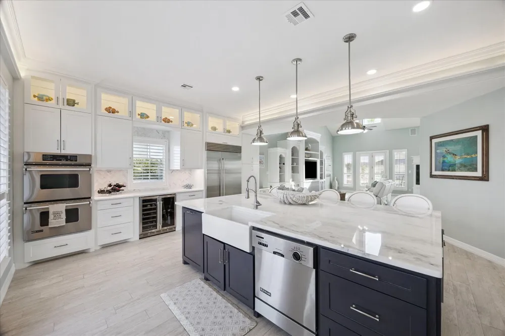 241 Tamana Drive Tiki Island, TX 77554