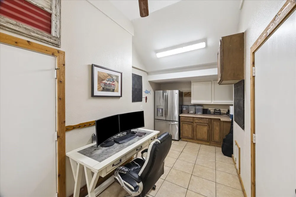241 Tamana Drive Tiki Island, TX 77554