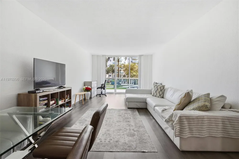 19390 Collins Ave #120 Sunny Isles Beach, FL 33160