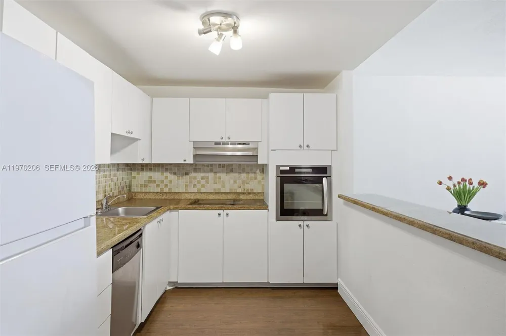 19390 Collins Ave #120 Sunny Isles Beach, FL 33160