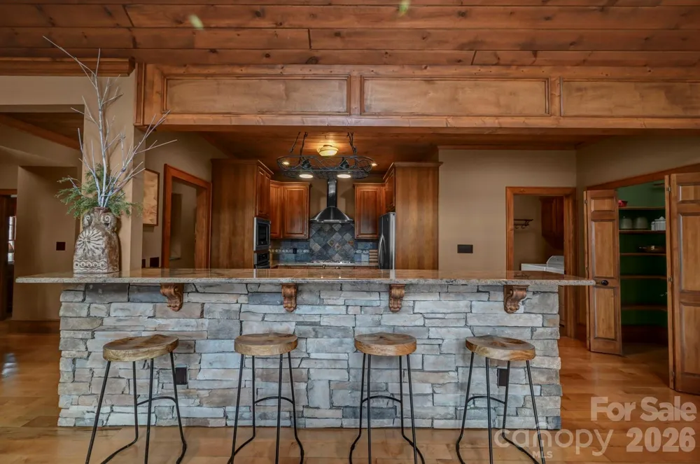 1226 Grouse Moor Drive Sugar Mountain, NC 28604