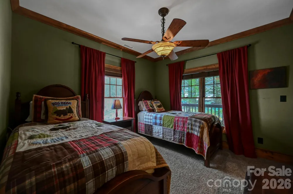 1226 Grouse Moor Drive Sugar Mountain, NC 28604