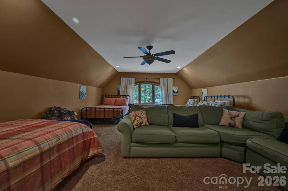 1226 Grouse Moor Drive Sugar Mountain, NC 28604