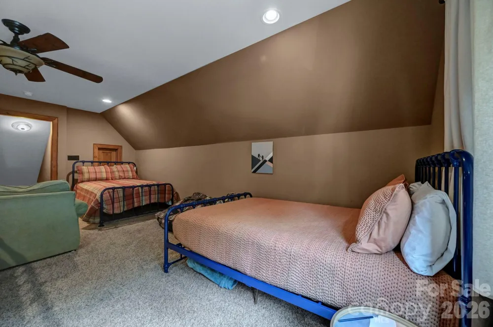 1226 Grouse Moor Drive Sugar Mountain, NC 28604