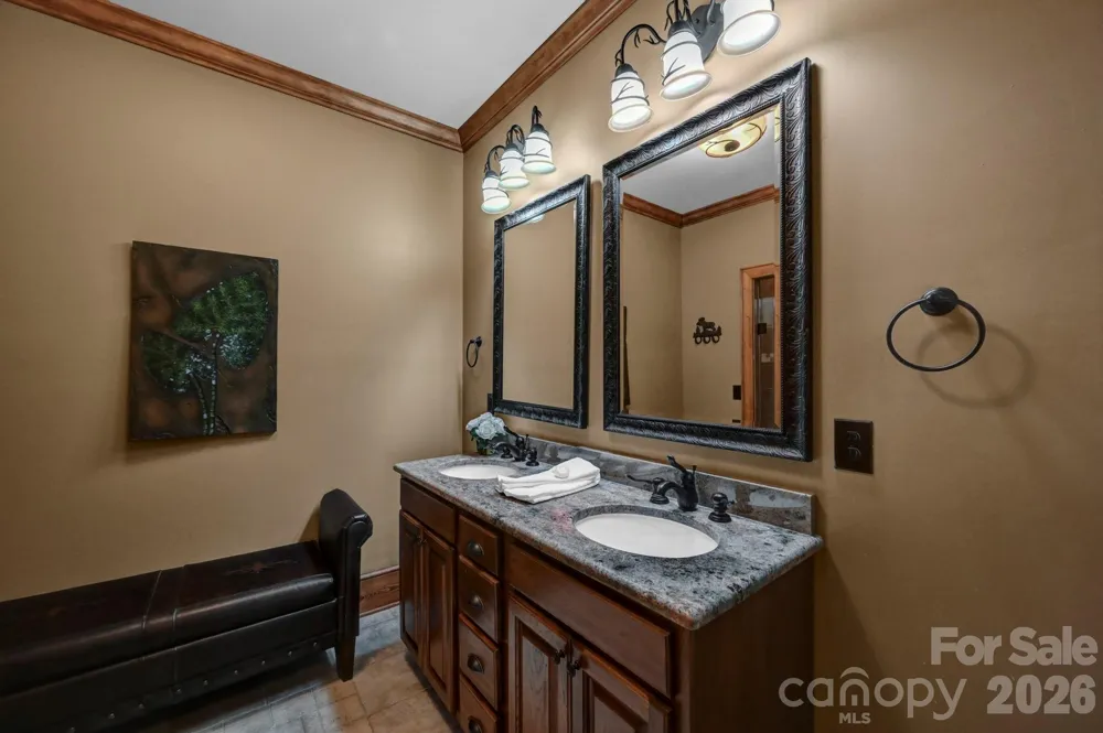 1226 Grouse Moor Drive Sugar Mountain, NC 28604