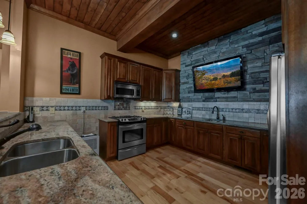 1226 Grouse Moor Drive Sugar Mountain, NC 28604