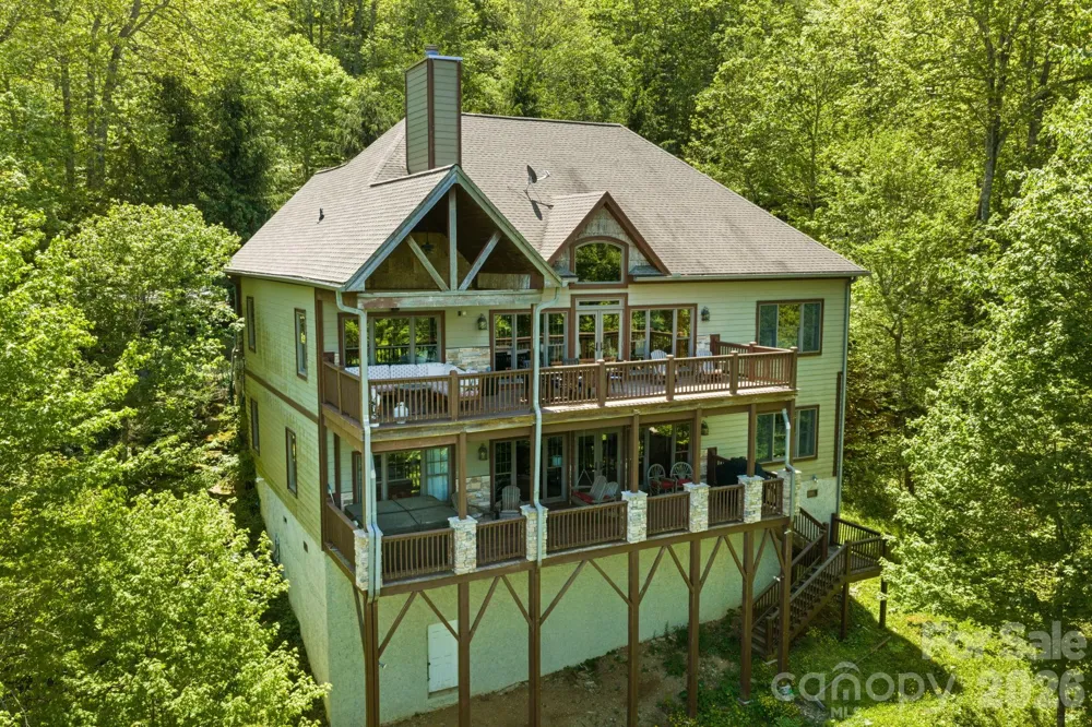 1226 Grouse Moor Drive Sugar Mountain, NC 28604