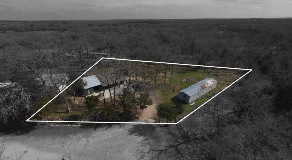 1010 Clay Circle Somerville, TX 77879