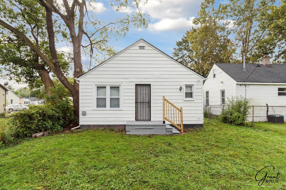 7209 Prospect Avenue Warren, MI 48091