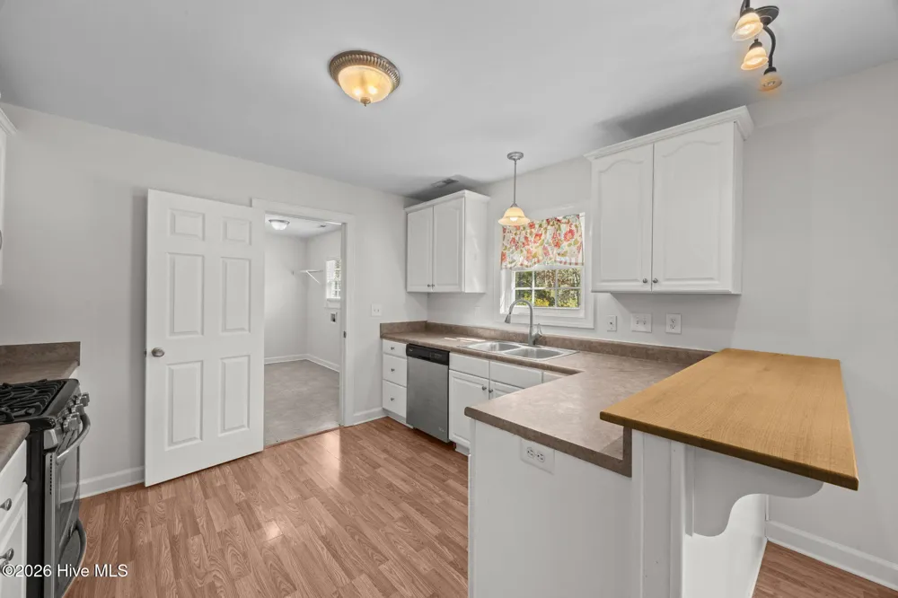 9329 Doris Drive Oriental, NC 28571