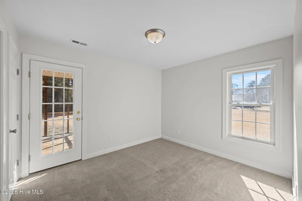 9329 Doris Drive Oriental, NC 28571