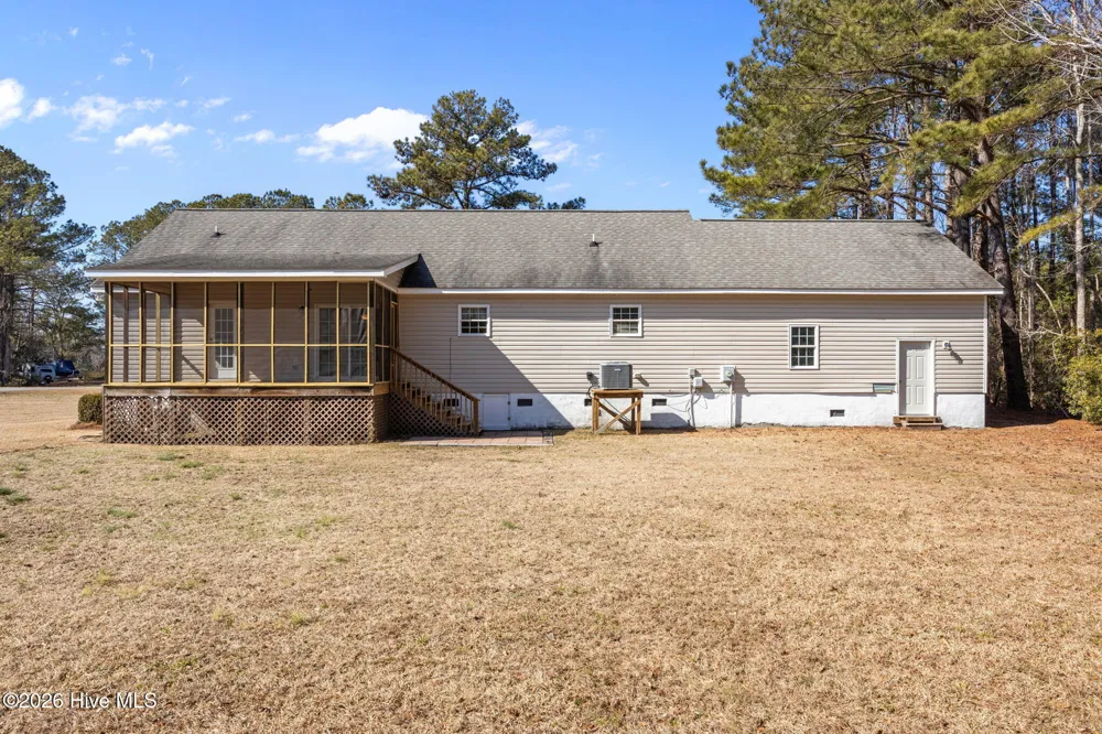 9329 Doris Drive Oriental, NC 28571