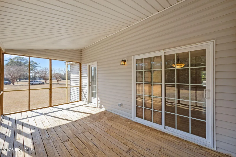 9329 Doris Drive Oriental, NC 28571