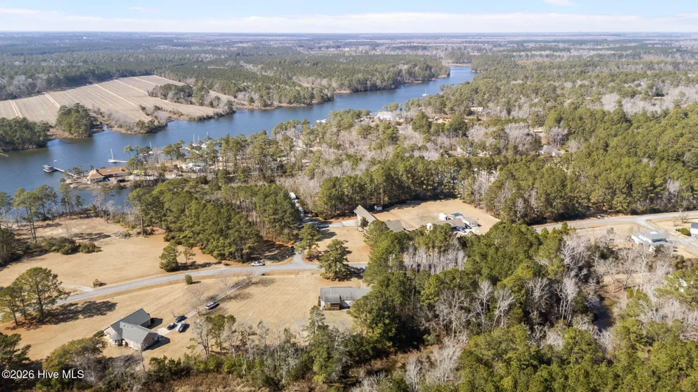 9329 Doris Drive Oriental, NC 28571