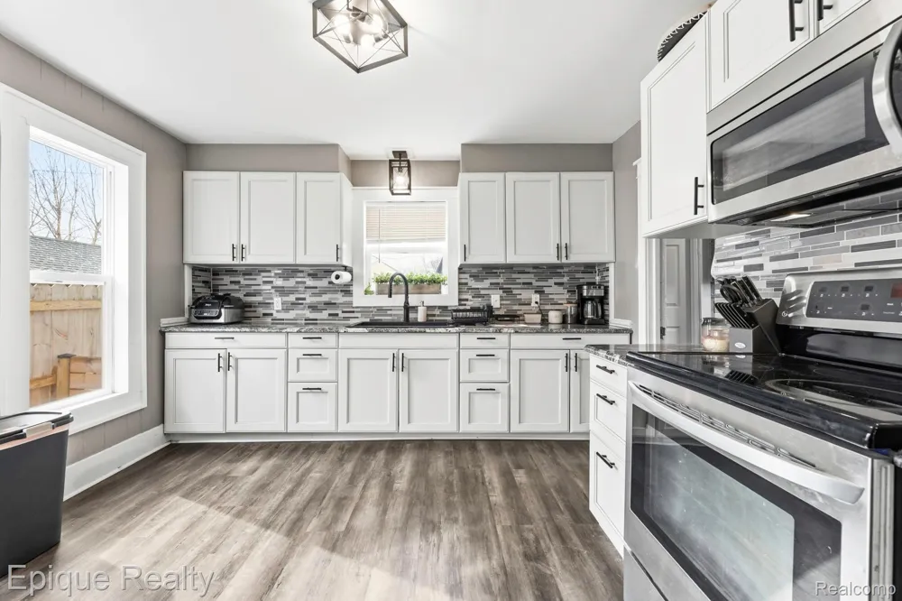 749 16th Street Port Huron City, MI 48060