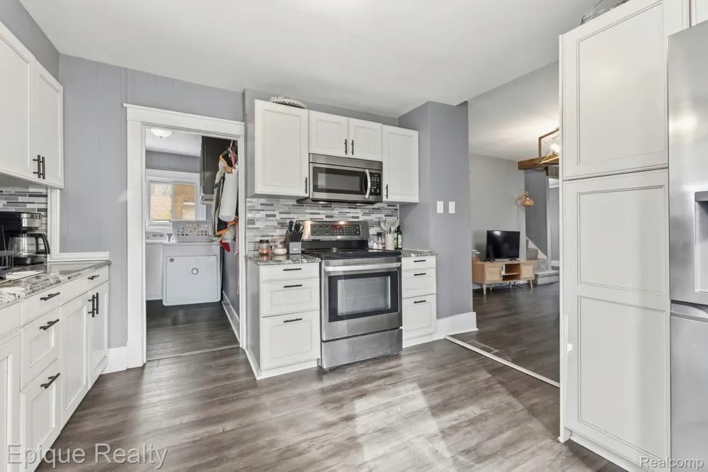 749 16th Street Port Huron City, MI 48060
