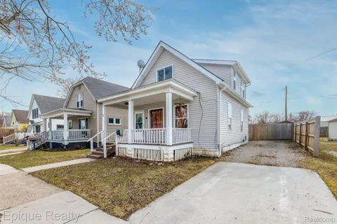 749 16th Street