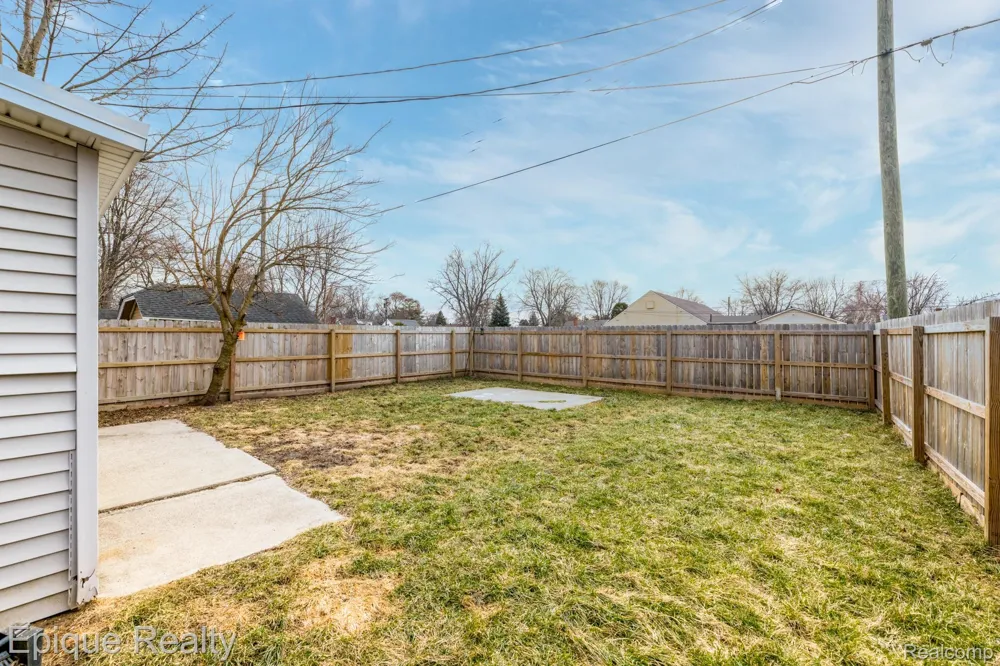 749 16th Street Port Huron City, MI 48060