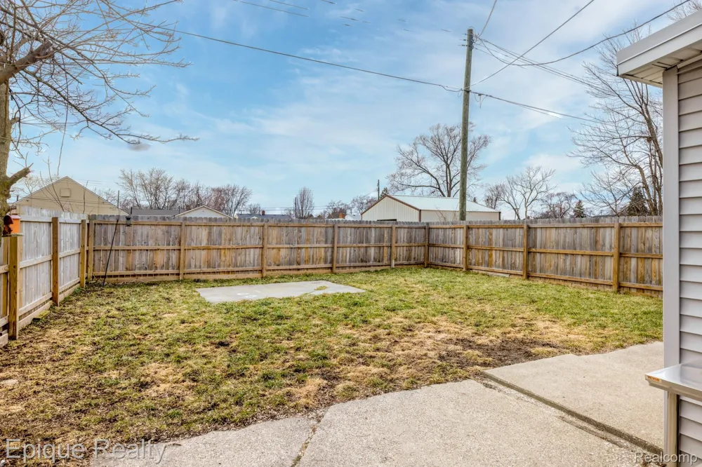 749 16th Street Port Huron City, MI 48060