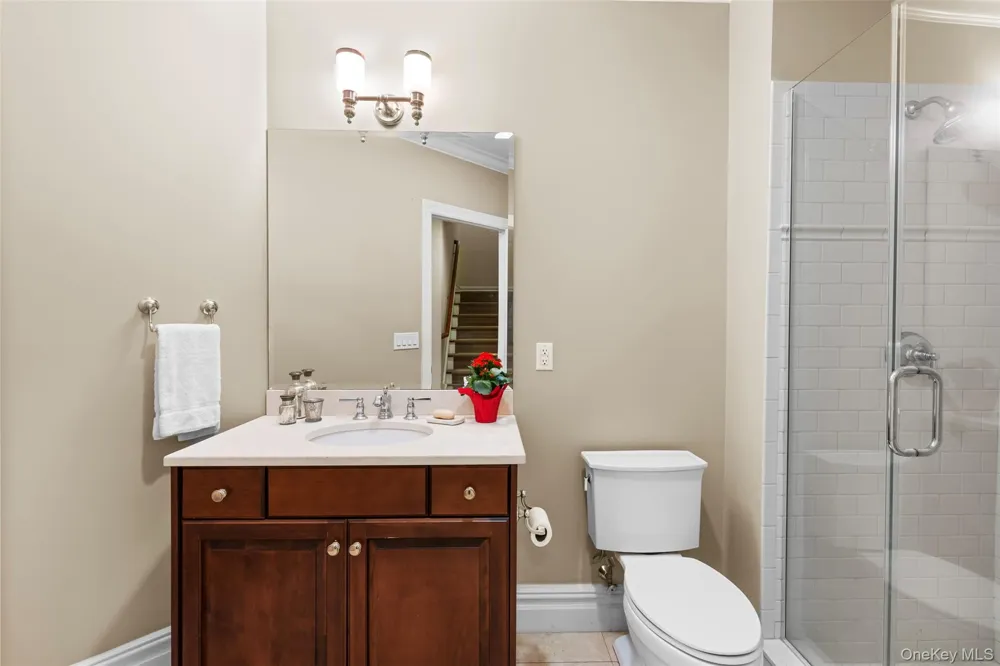 12 Rivers Edge Drive Tarrytown, NY 10591